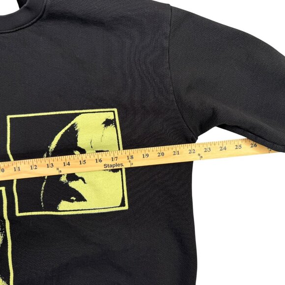 Billie Eilish Sweatshirt Adult L Happier Than Ever Tour 2022 Black Crewneck Top - Picture 6 of 9
